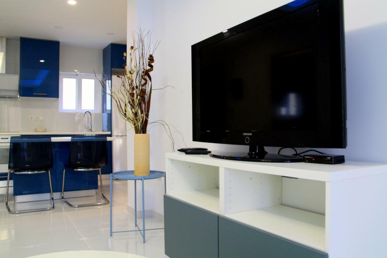 Thiseos 319. Beautiful Apartments Near The Cultural Center Of The Capital. Атина Екстериор снимка